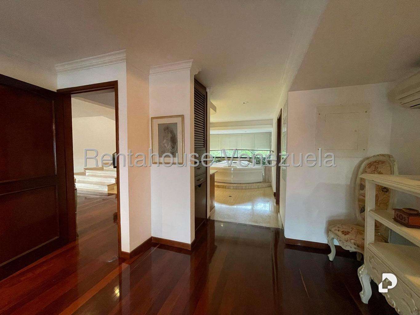 Penthouse en Colinas de Valle Arriba, Caracas – 16