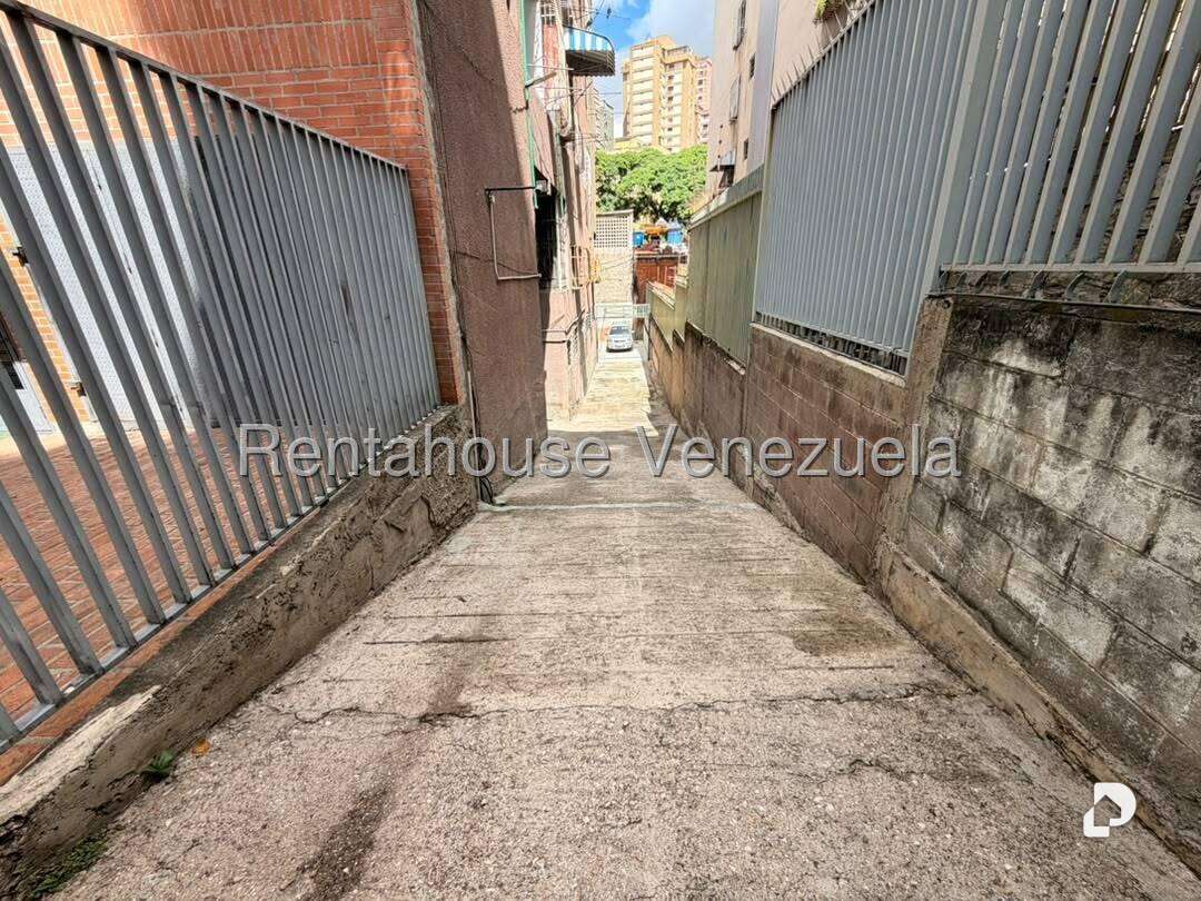 Local comercial en San Bernardino, Caracas – 4