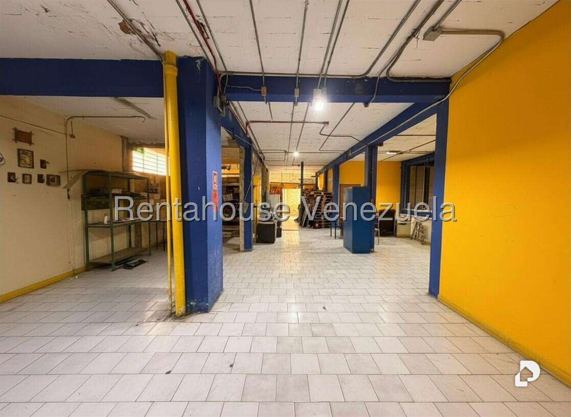 Local comercial en San Bernardino, Caracas – 12