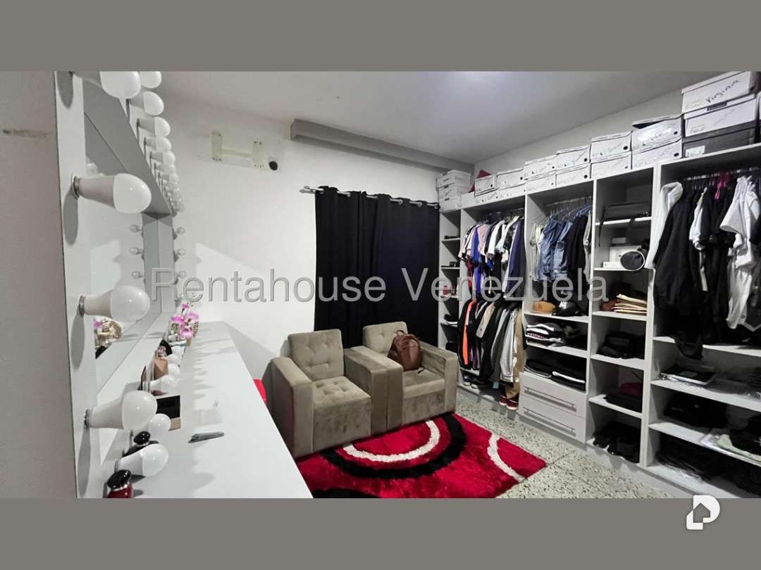 Casa en San Miguel, Maracay – 10
