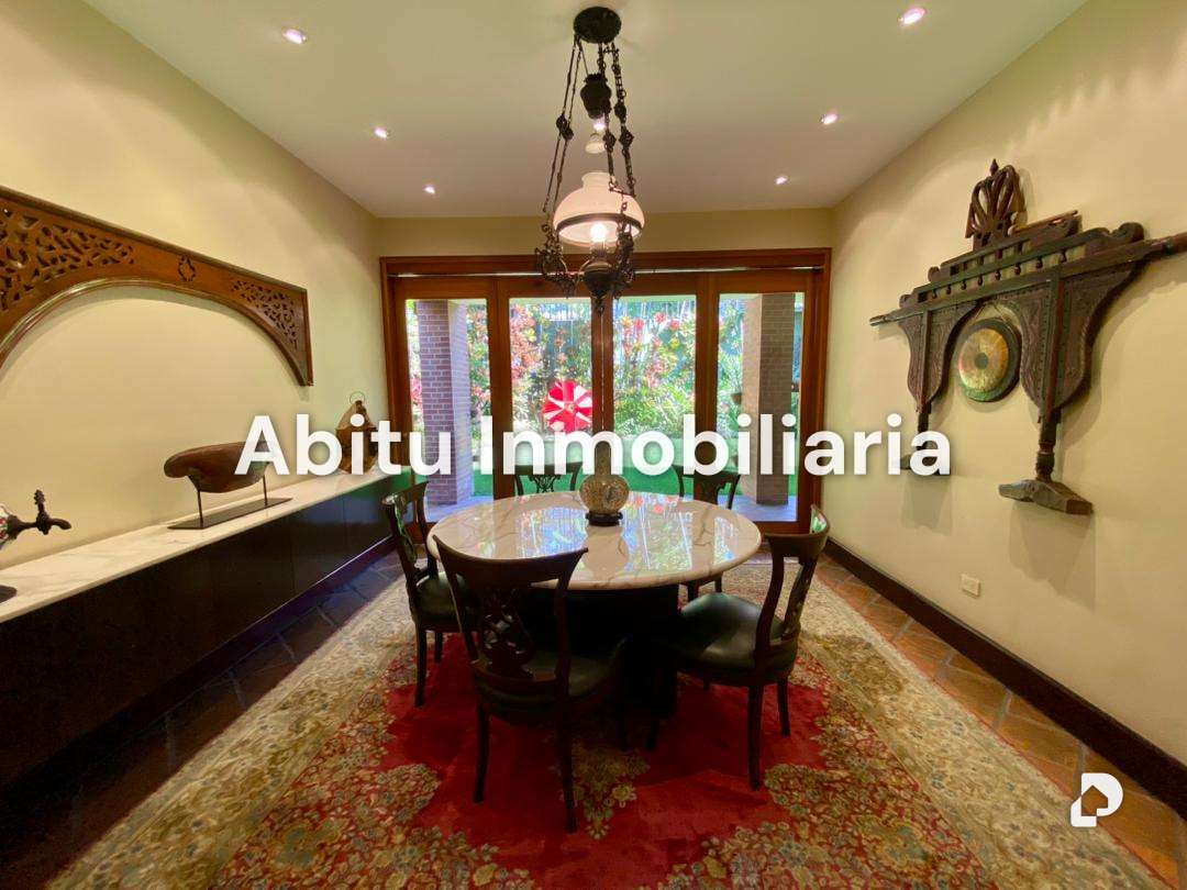 House in La Floresta, Caracas – 8