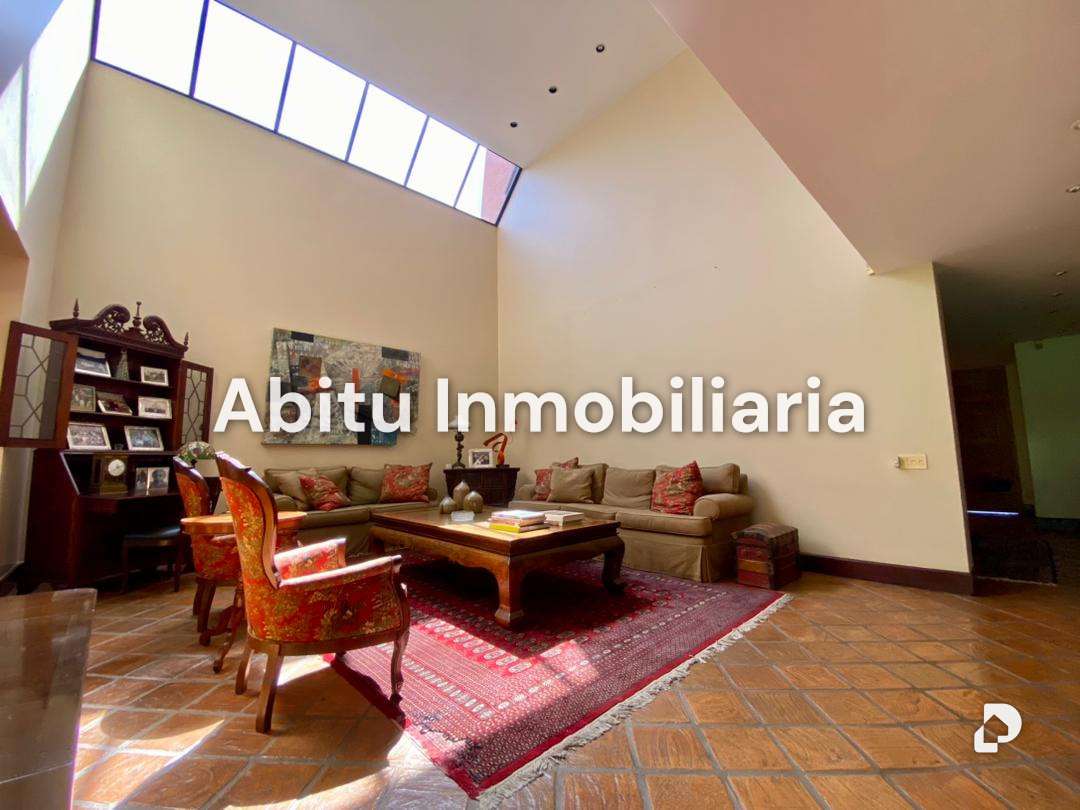 House in La Floresta, Caracas – 7