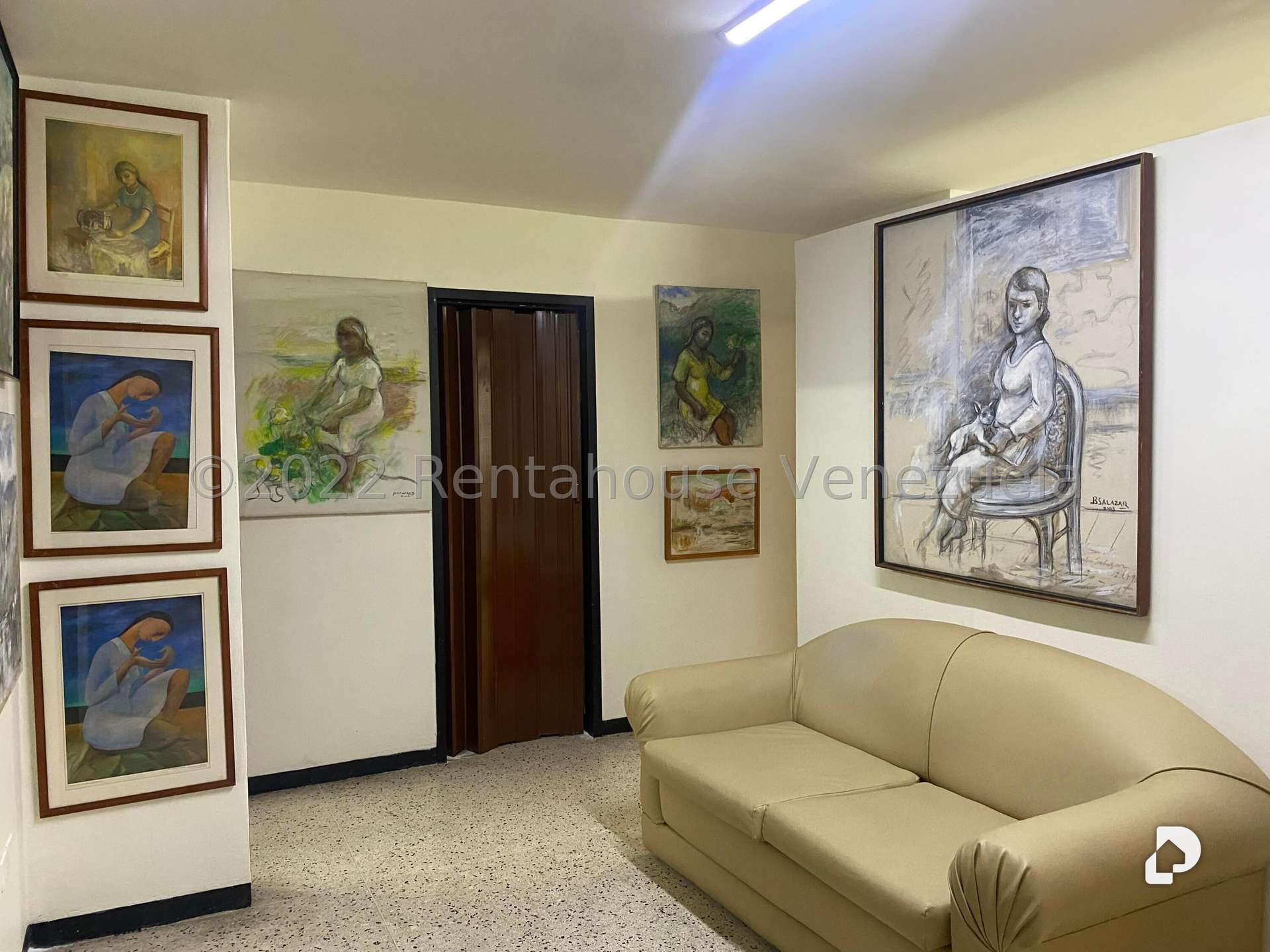 Local comercial en Parroquia Santa Teresa, Caracas – 15