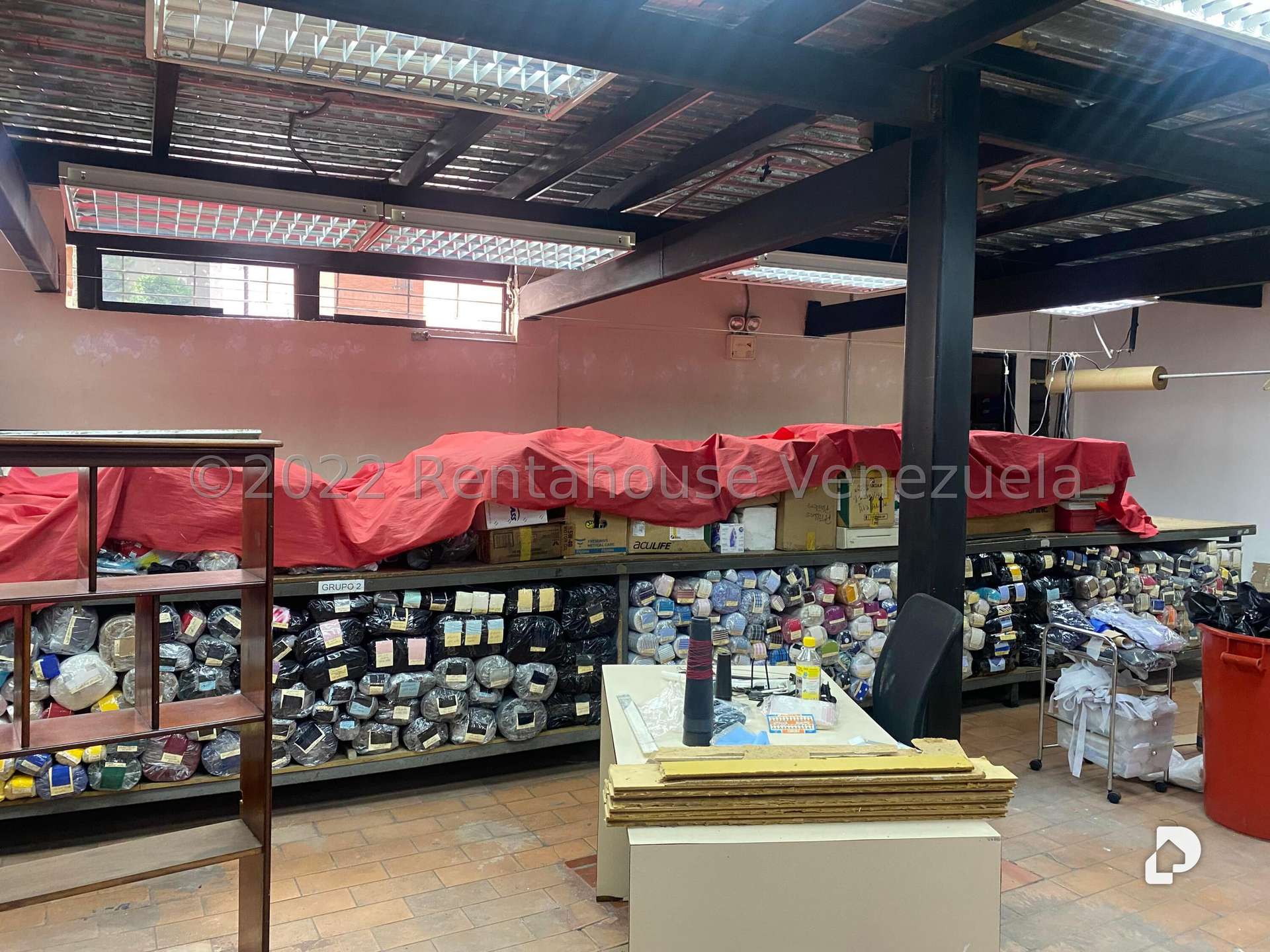 Local comercial en Parroquia Santa Teresa, Caracas – 24