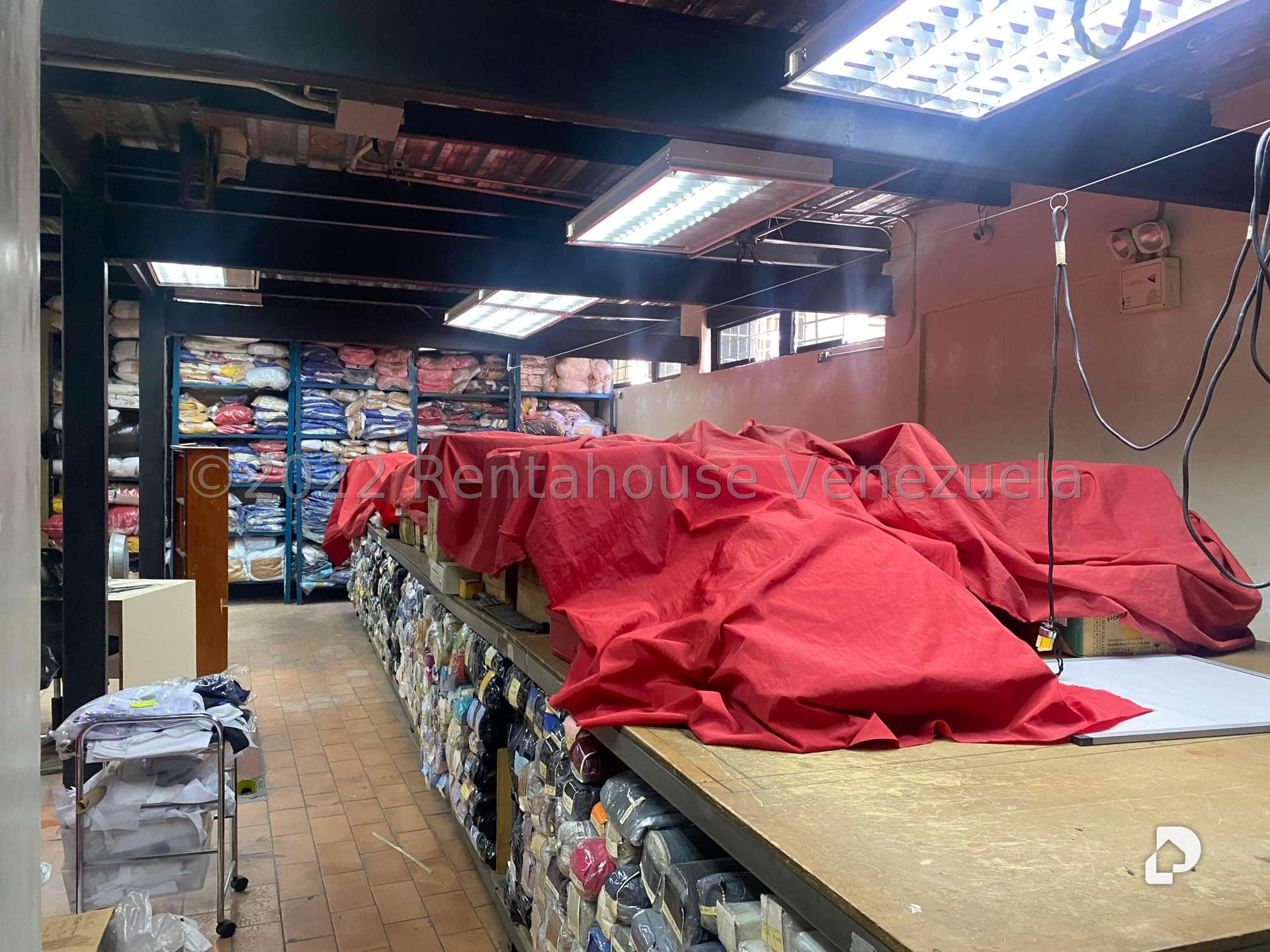 Local comercial en Parroquia Santa Teresa, Caracas – 27