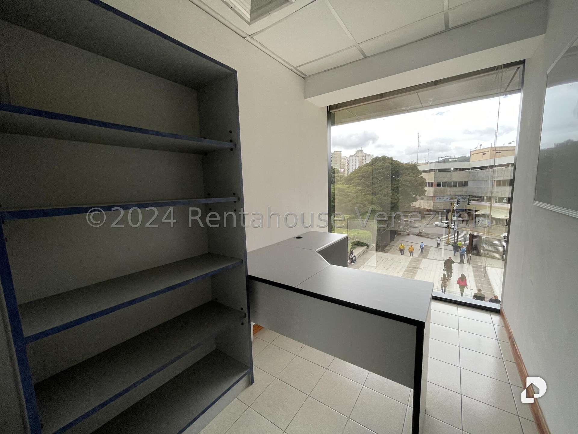 Local comercial en Prado Humboldt, Caracas – 12