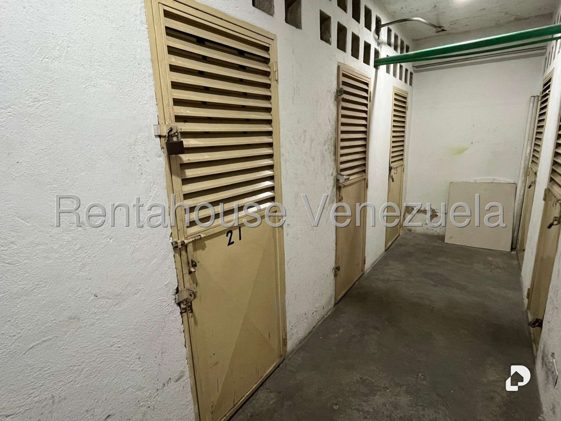 Oficina en Chuao, Caracas – 13
