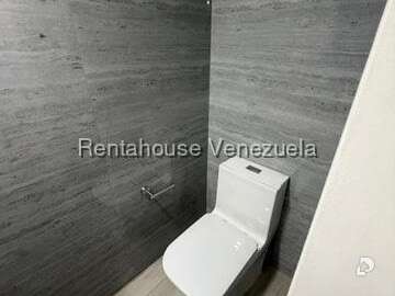 Oficina en Chuao, Caracas – 4