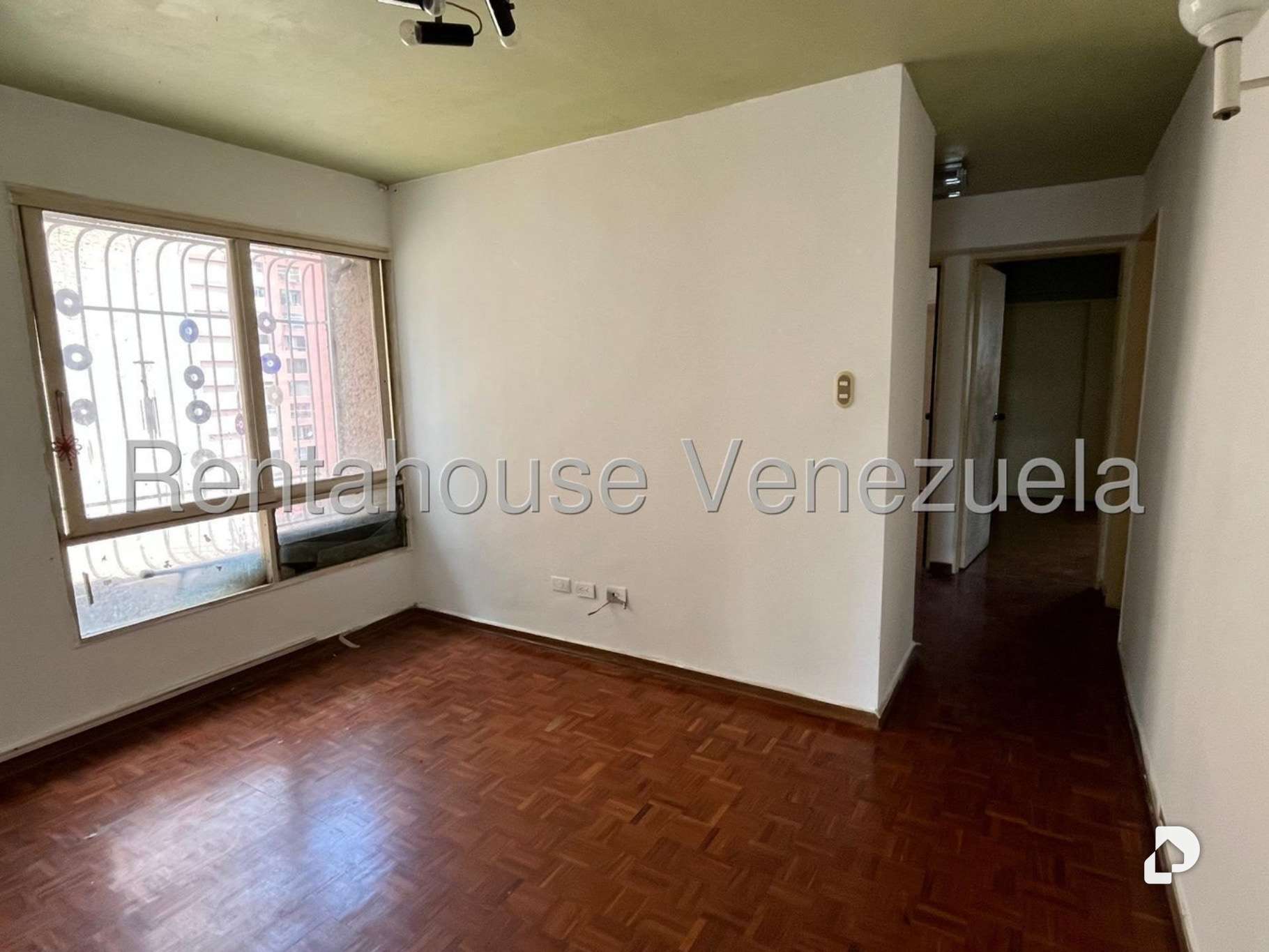 Oficina en Chuao, Caracas – 15