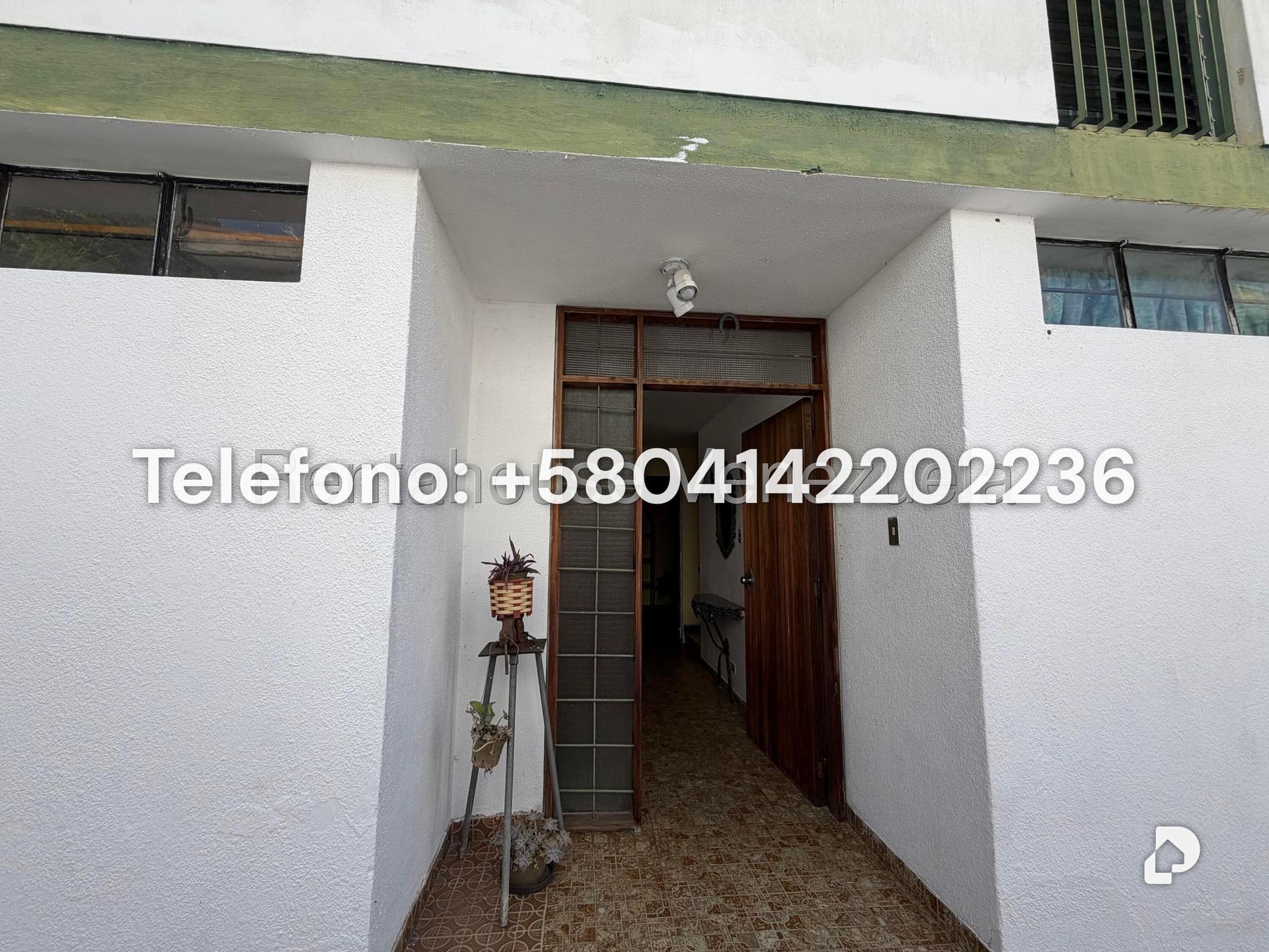 Casa en La Trinidad, Caracas – 2