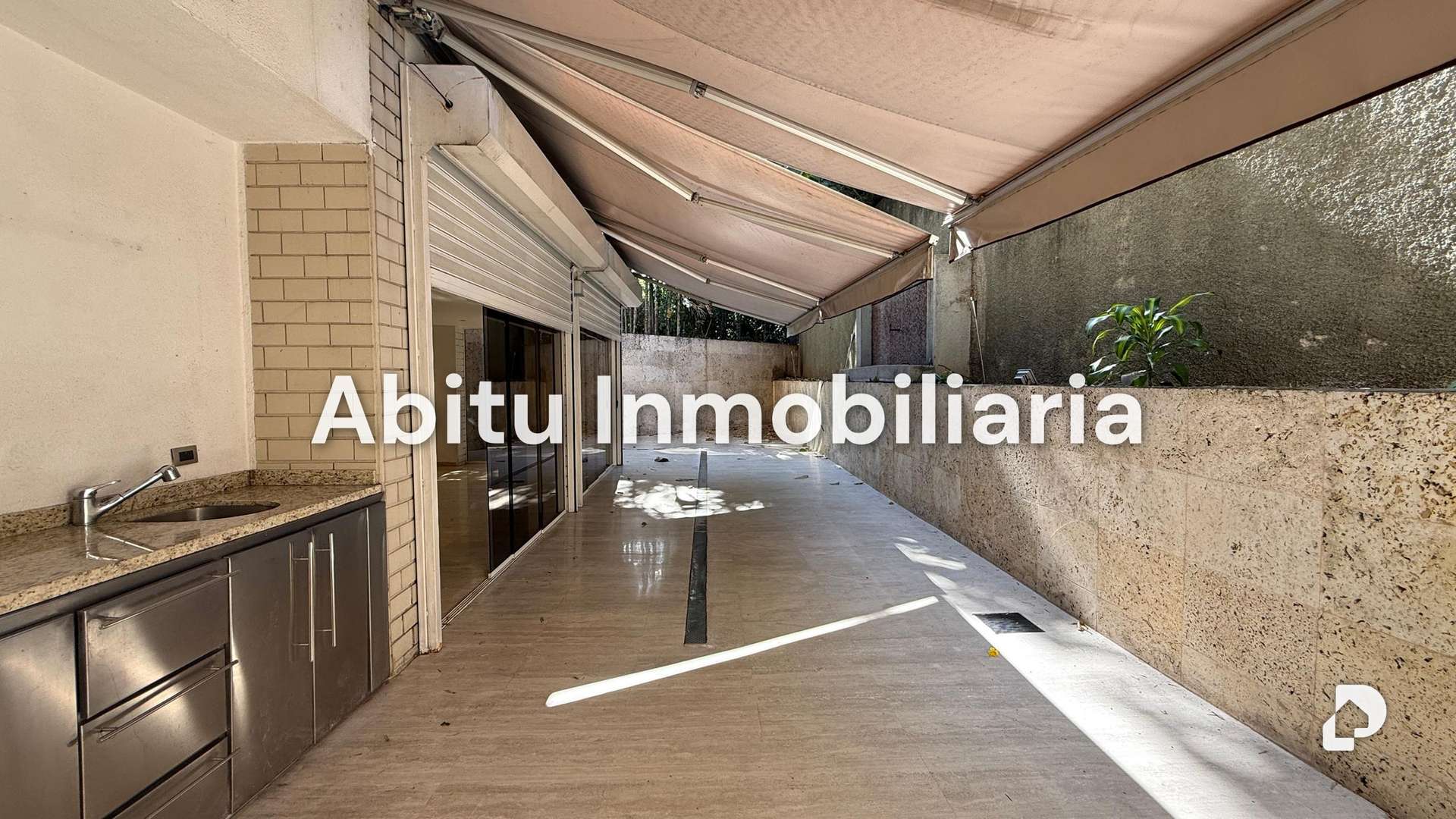 Apartment in La Castellana, Caracas – 4