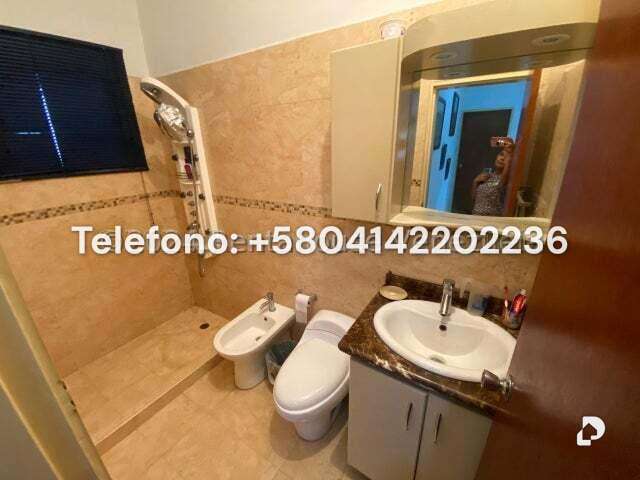 Casa en Los Palos Grandes, Caracas – 29