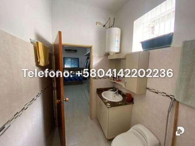 Casa en Los Palos Grandes, Caracas – 19