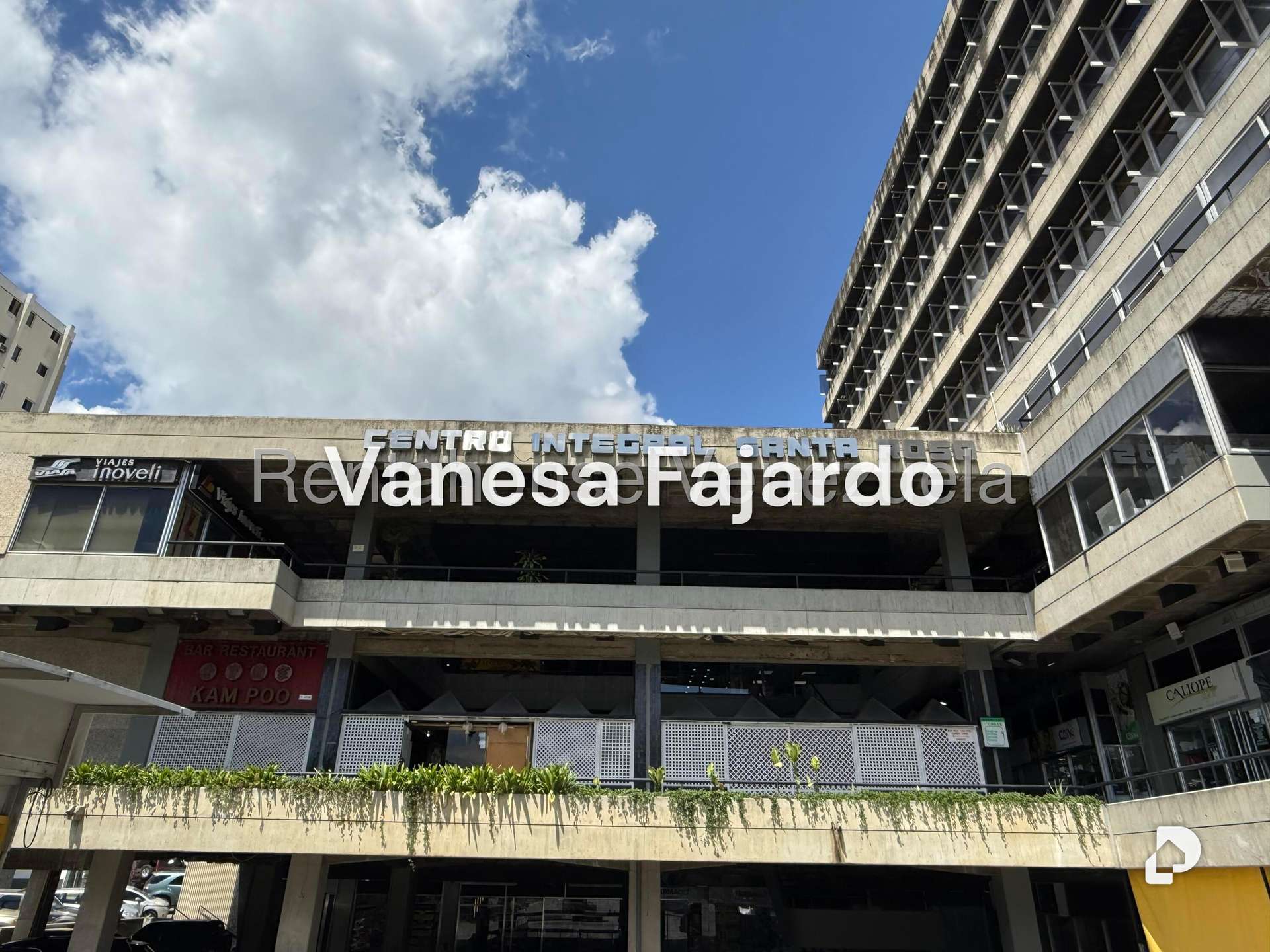 Local comercial en Santa Rosa de Lima, Caracas – 1