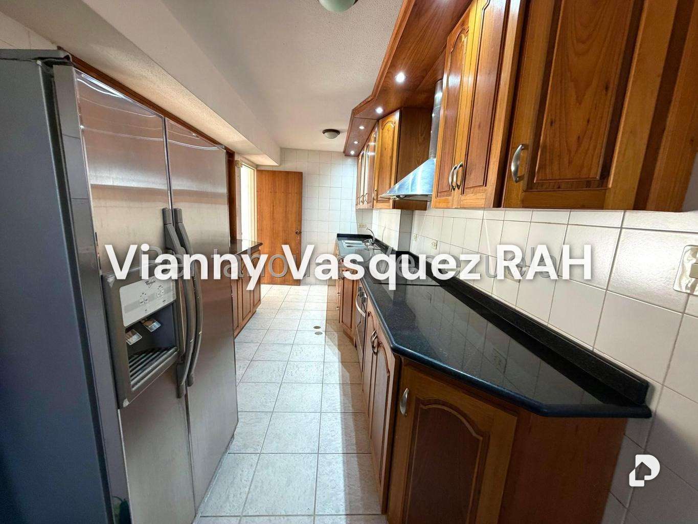 Apartamento en El Cigarral, Caracas – 3