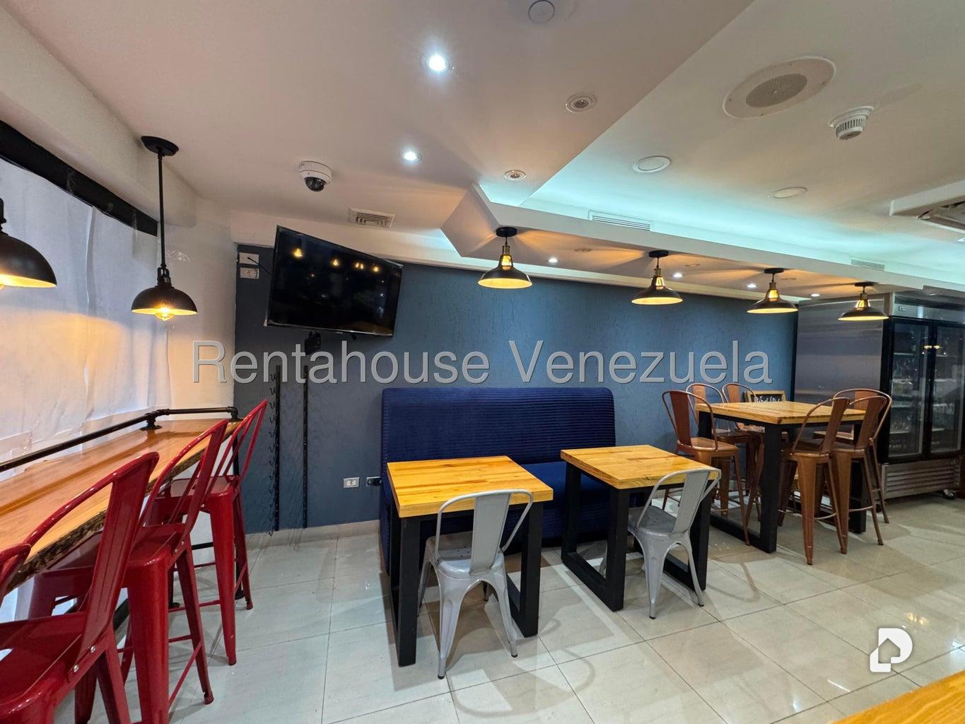 Local comercial en Santa Fe Norte, Caracas – 2