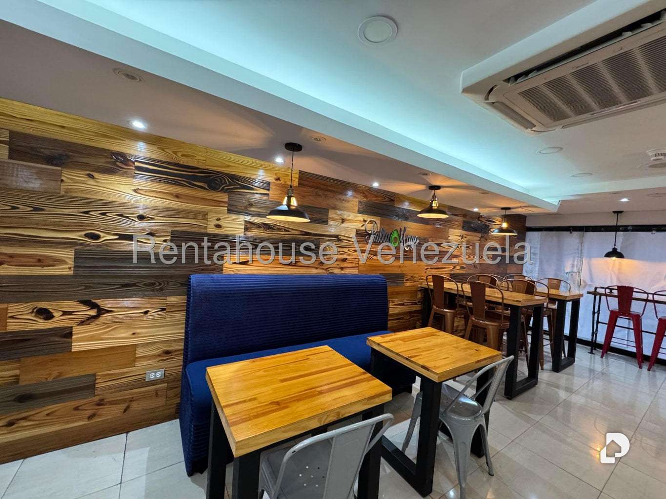Local comercial en Santa Fe Norte, Caracas – 19