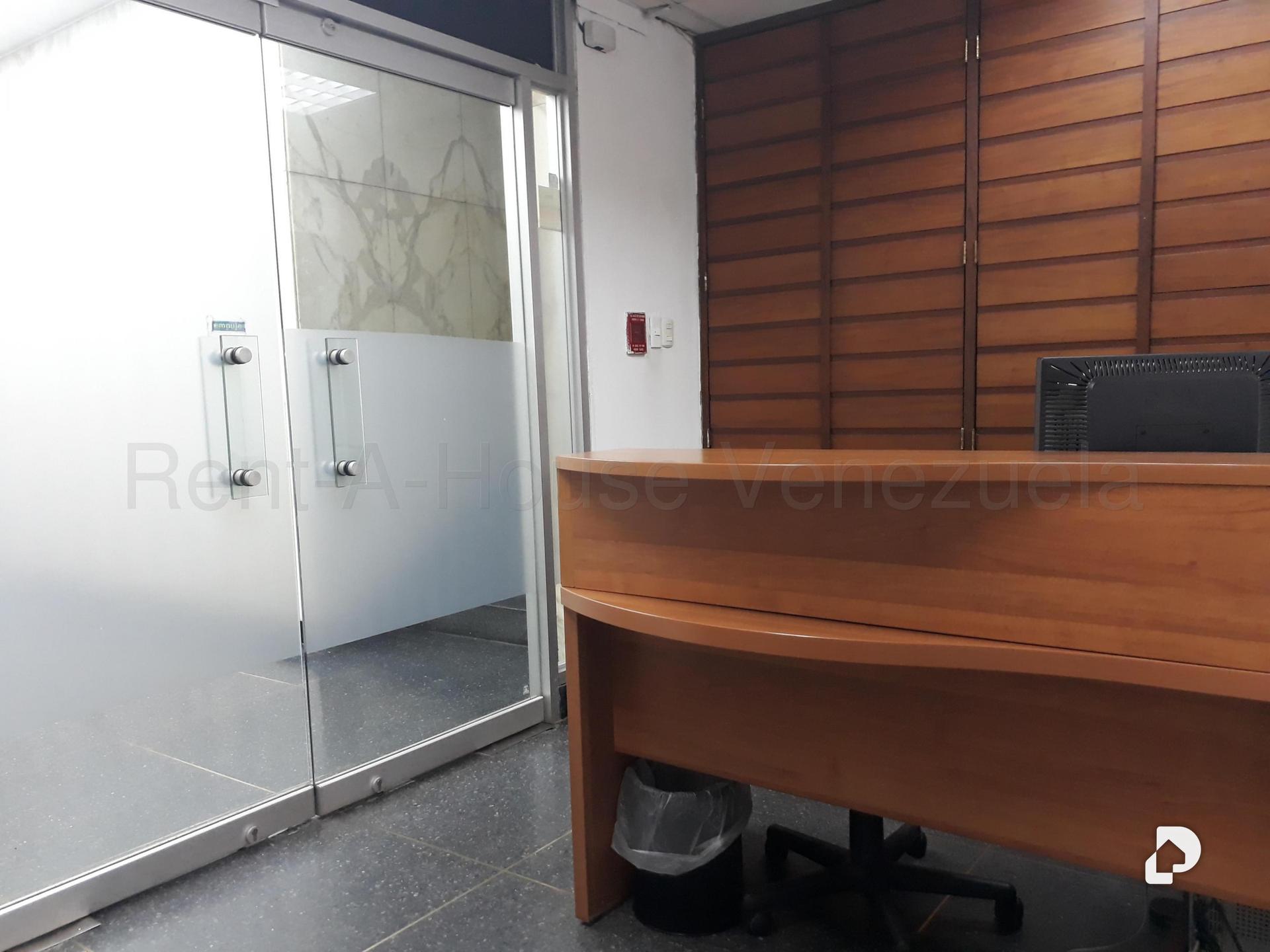 Local comercial en El Rosal, Caracas – 3