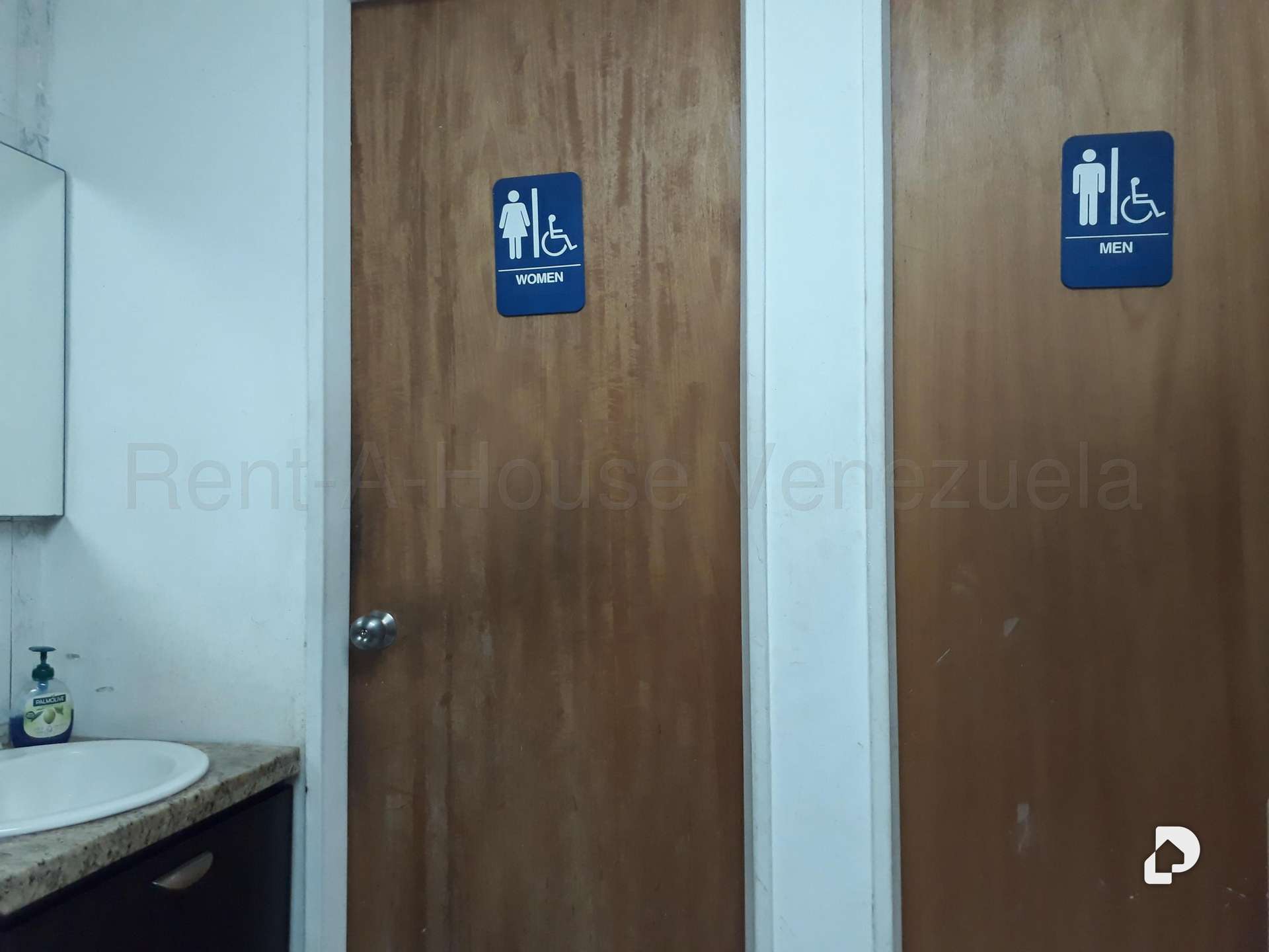 Local comercial en El Rosal, Caracas – 10