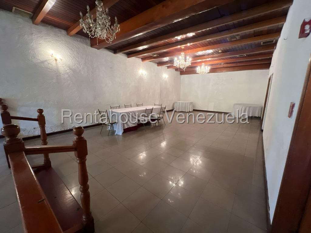Edificio en Boleíta Sur, Caracas