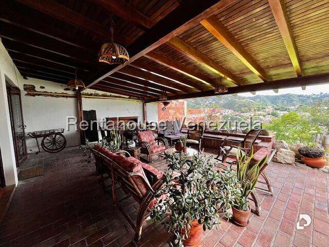 Casa en Prados del Este, Caracas – 25