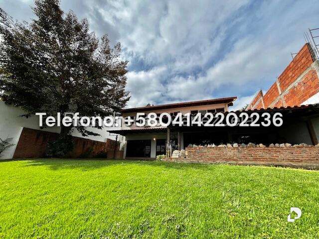 Casa en Prados del Este, Caracas – 29