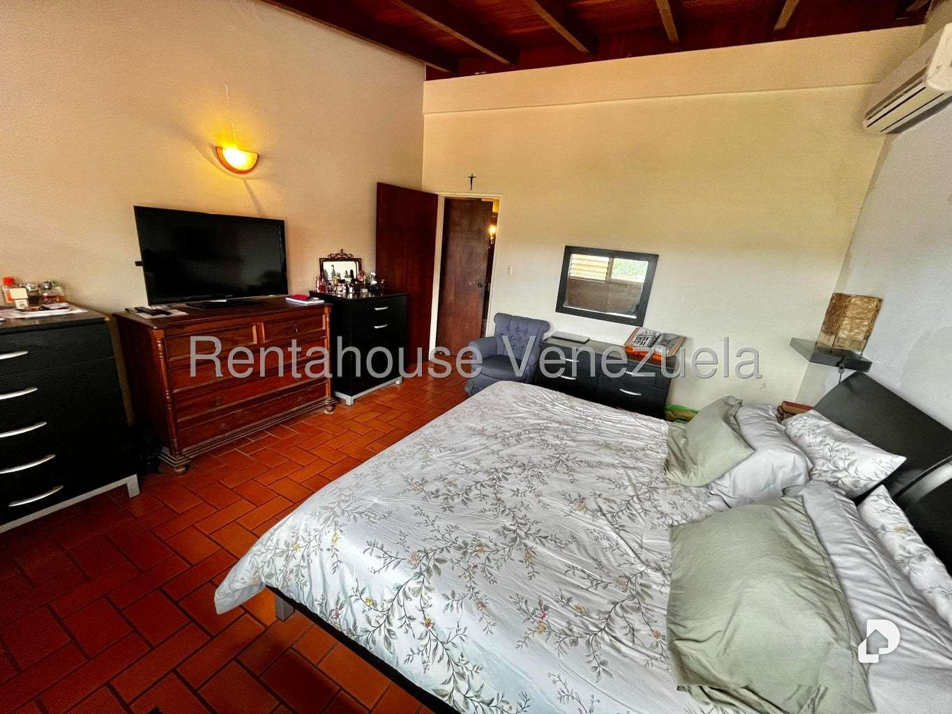 Casa en Prados del Este, Caracas – 53