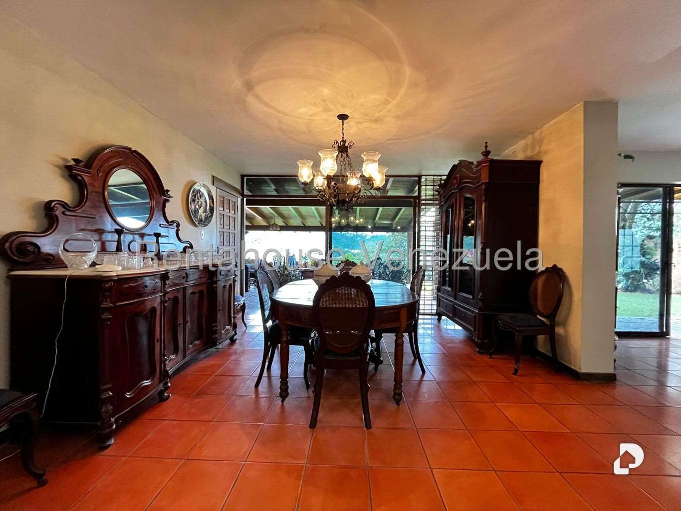 Casa en Prados del Este, Caracas – 12