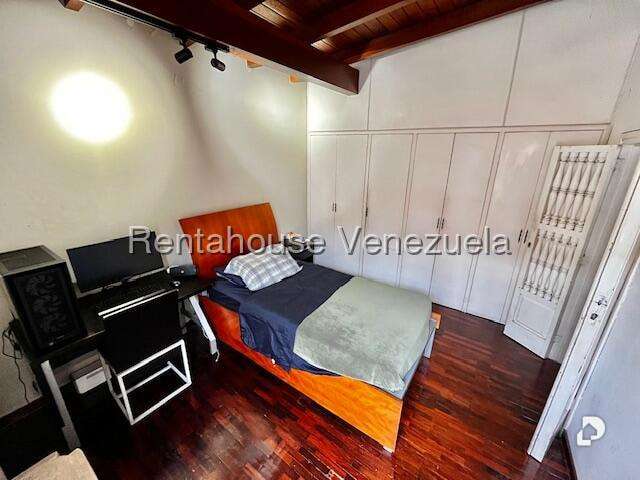 Casa en Prados del Este, Caracas – 33