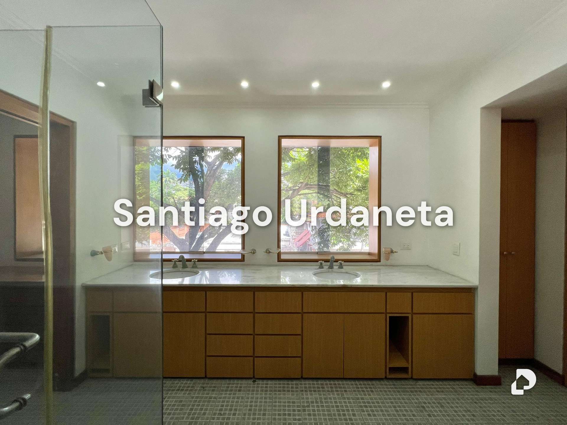 House in La Floresta, Caracas – 14