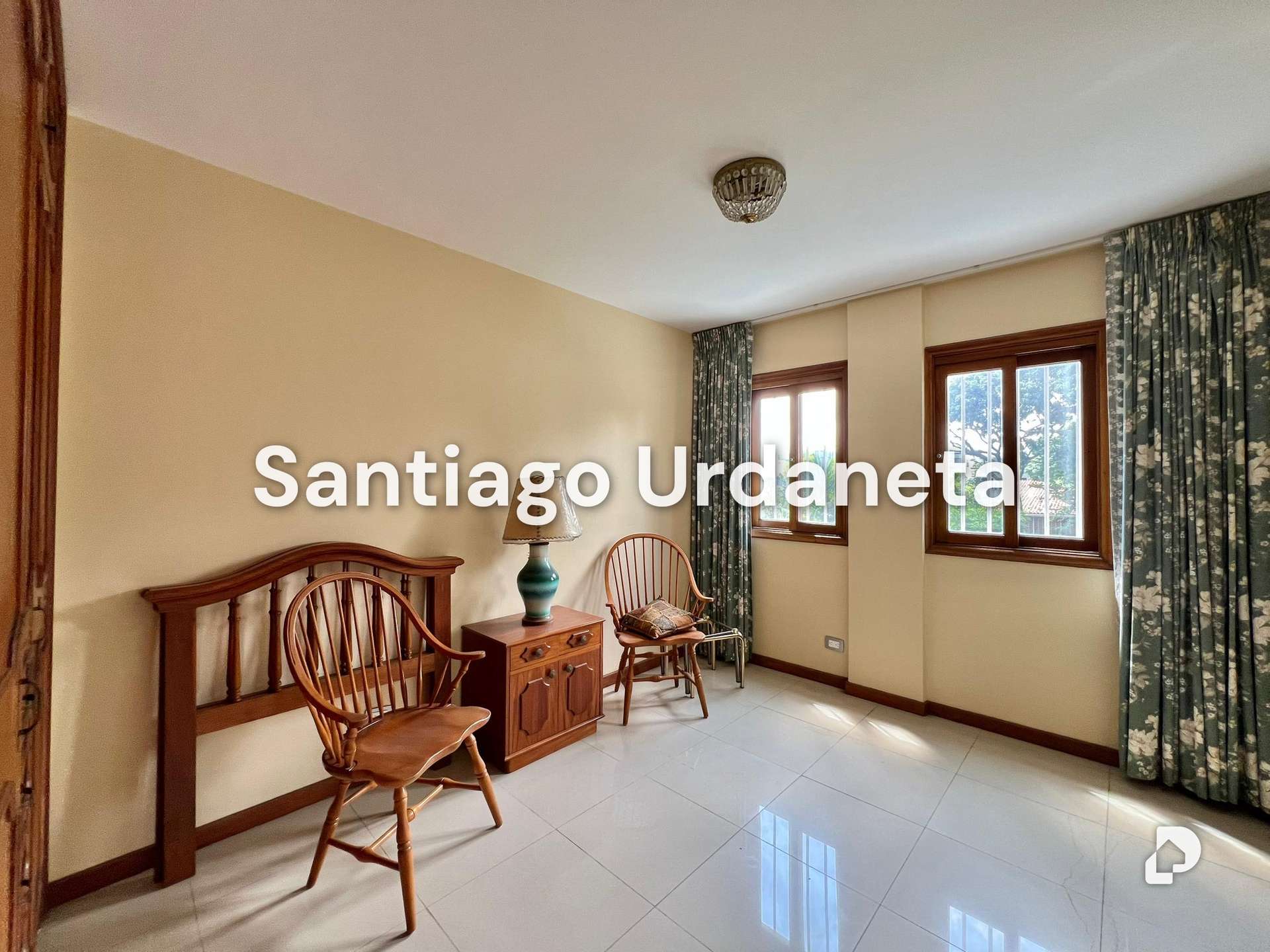 House in La Floresta, Caracas – 8