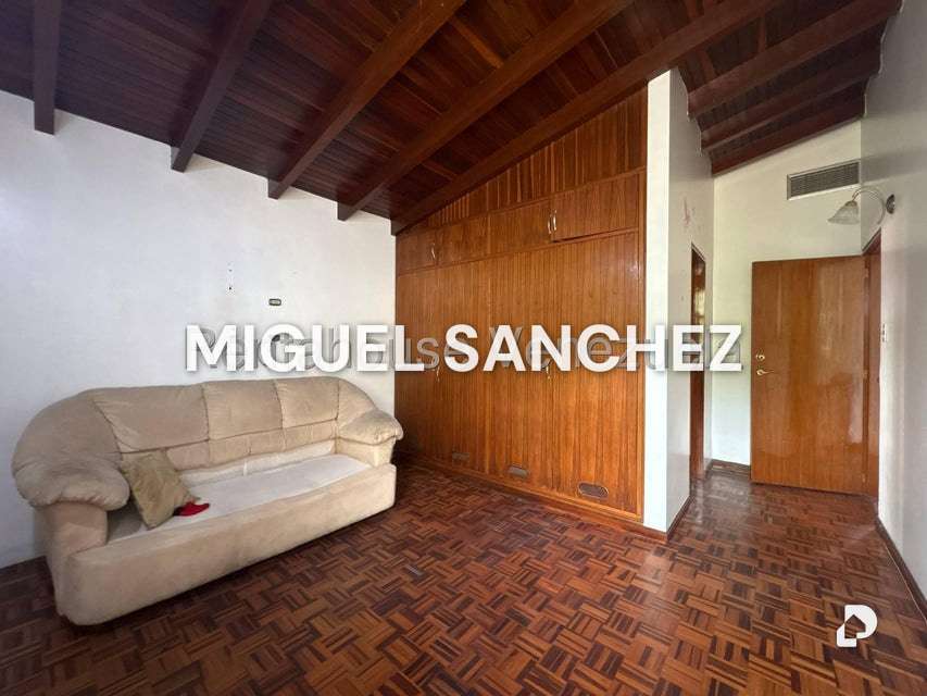 Casa en La Trinidad, Caracas – 11