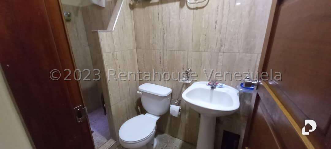 Local comercial en Los Rosales, Caracas – 26