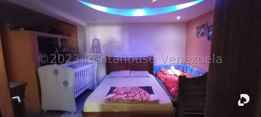 Local comercial en Los Rosales, Caracas – 23