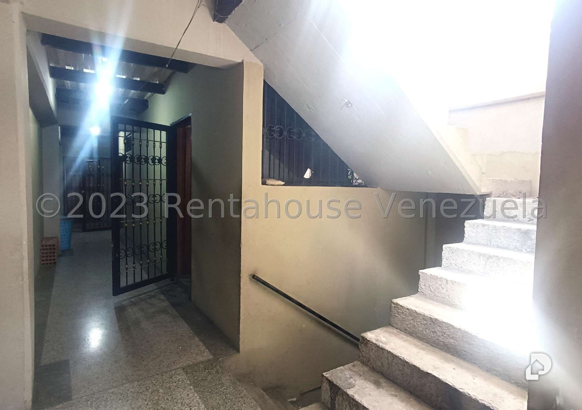 Local comercial en Los Rosales, Caracas – 13