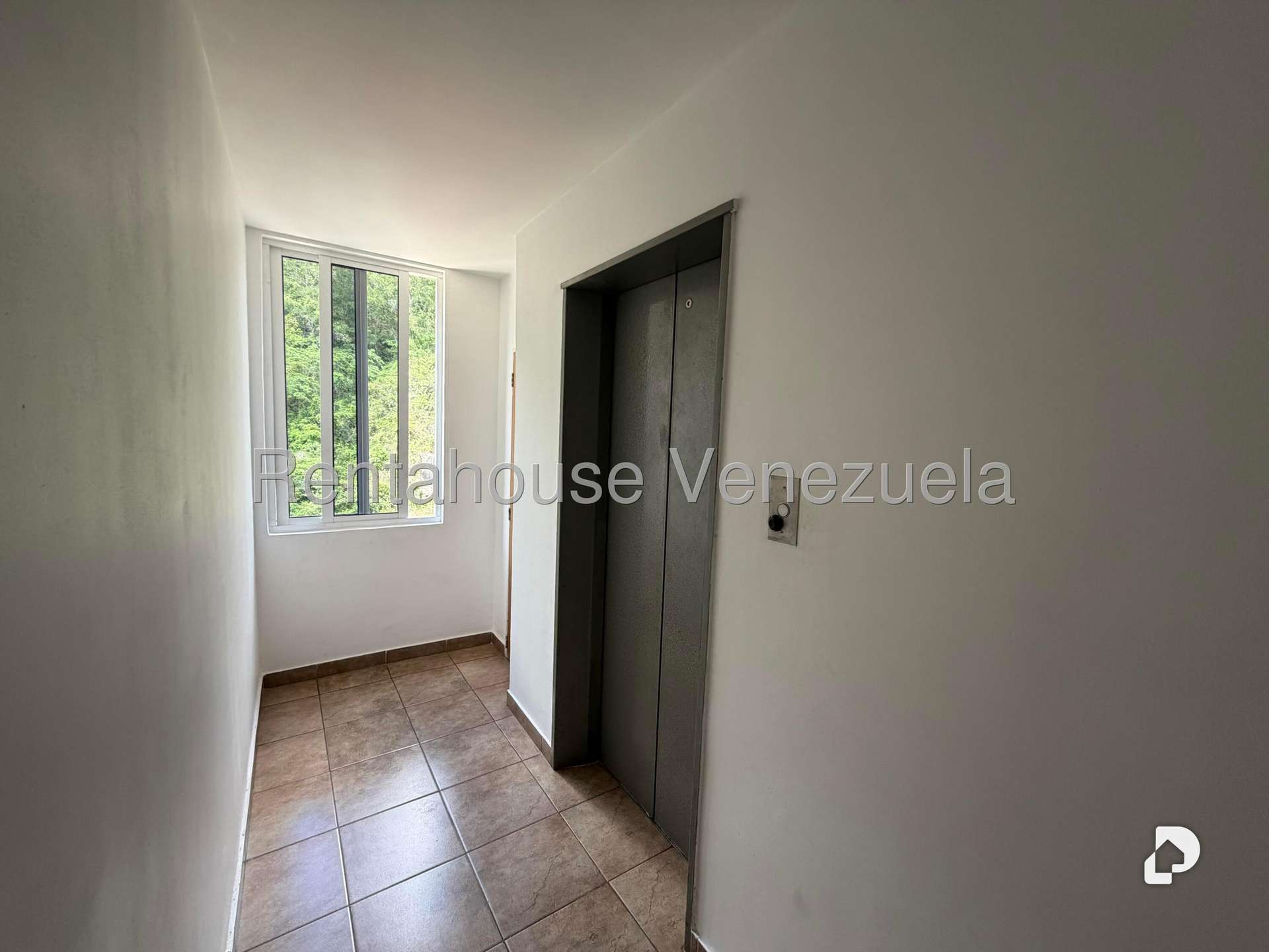 Apartamento en Colinas de La Tahona, Caracas – 6