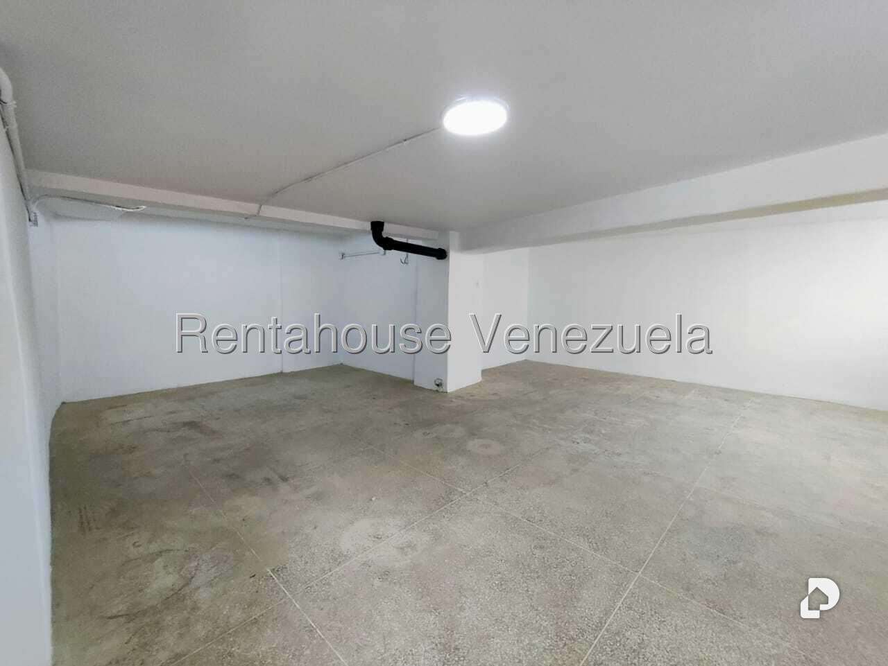 Local comercial en Los Chaguaramos, Caracas – 5