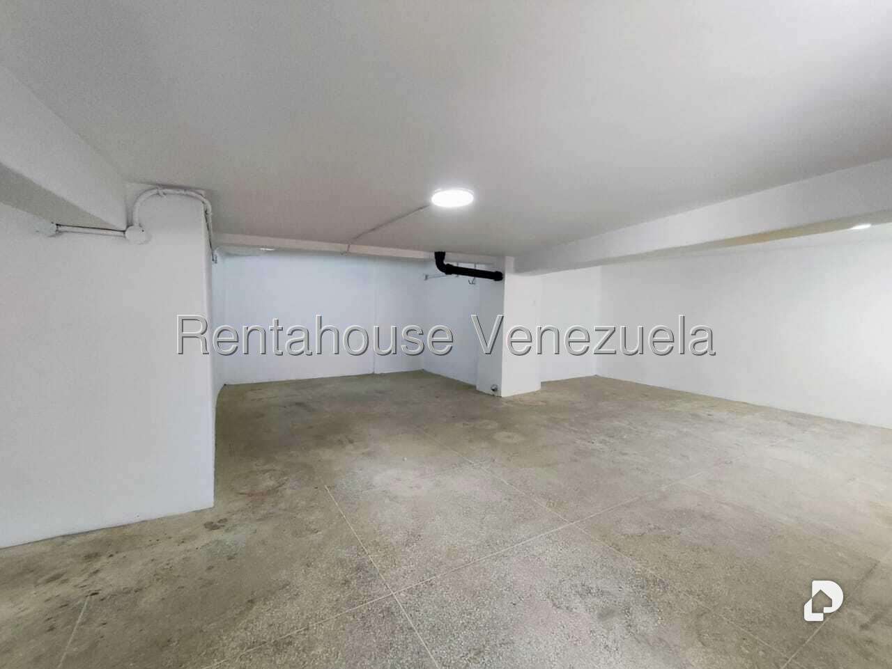 Local comercial en Los Chaguaramos, Caracas – 2
