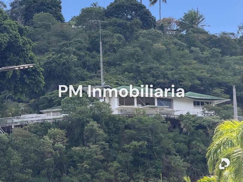 Casa en Colinas de Tamanaco, Caracas – 17
