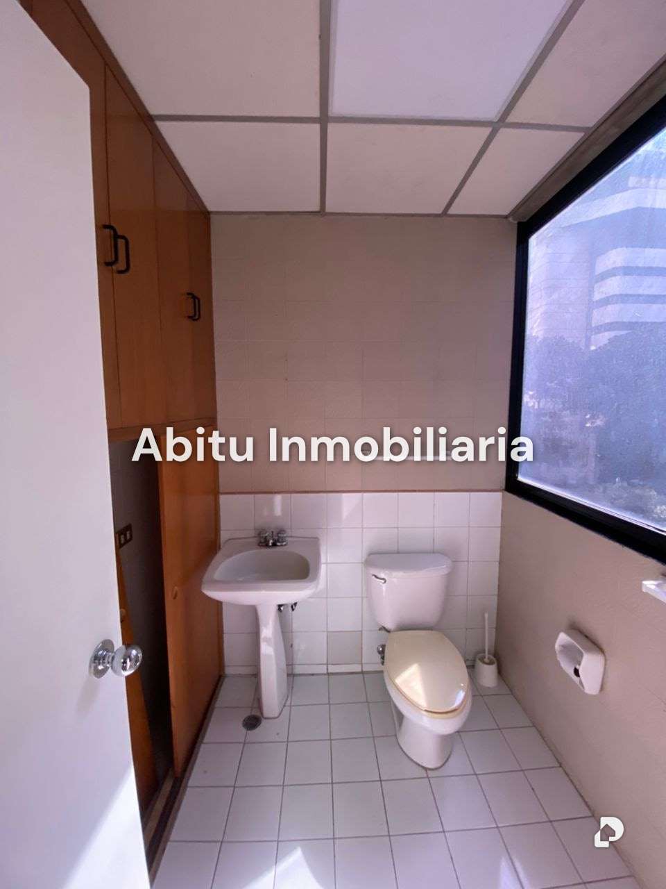 Oficina en El Rosal, Caracas – 17