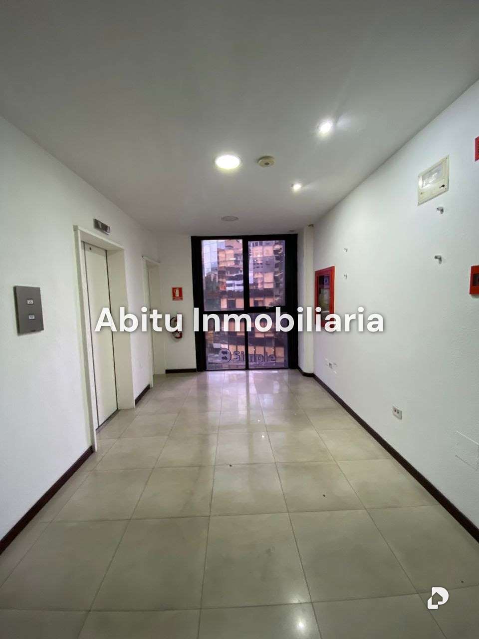 Oficina en El Rosal, Caracas – 12