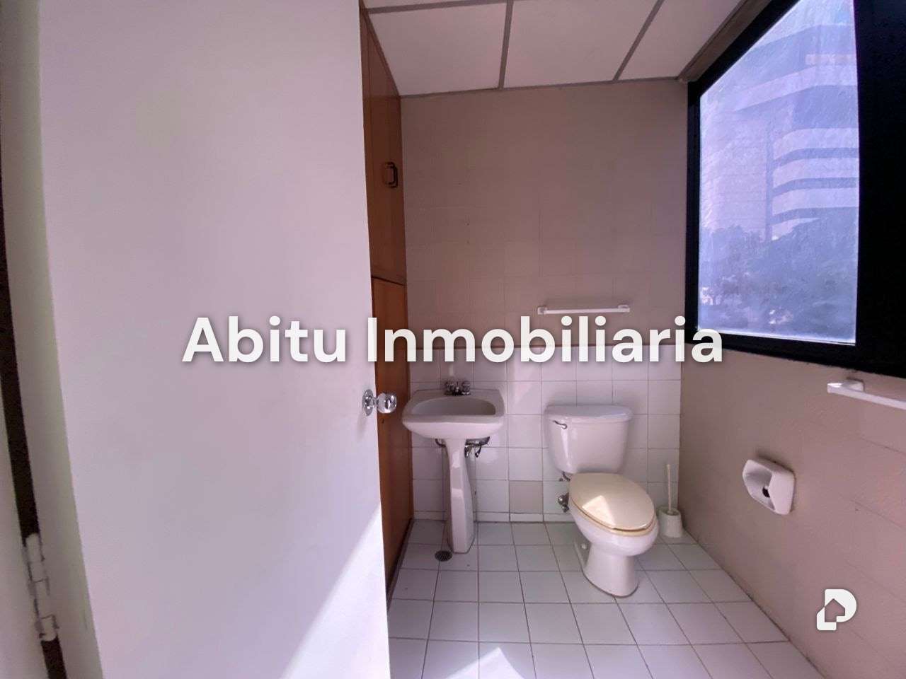 Oficina en El Rosal, Caracas – 18