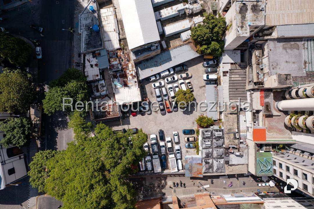 Terreno en Sabana Grande, Caracas – 2