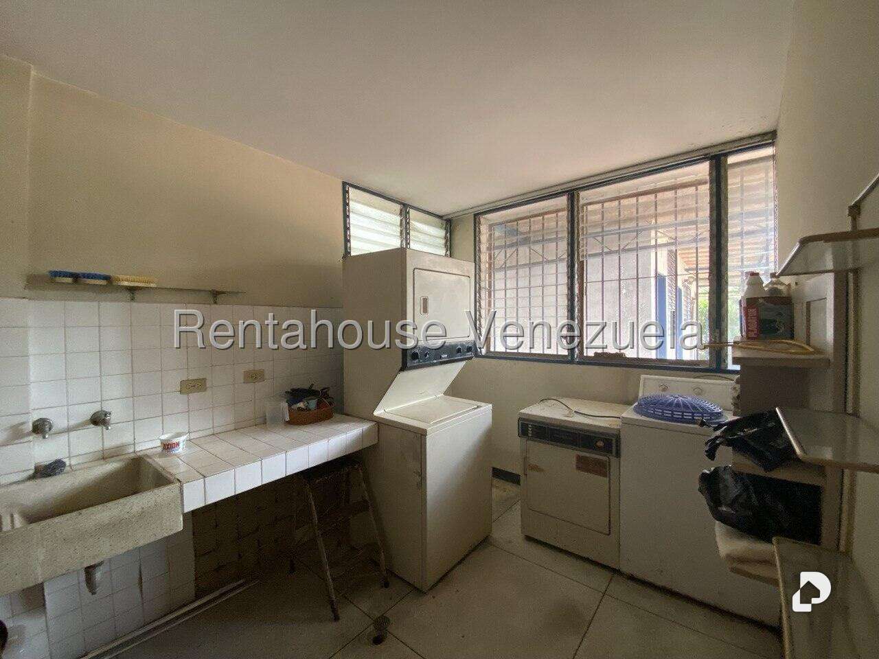 Casa en Santa Paula, Caracas – 10