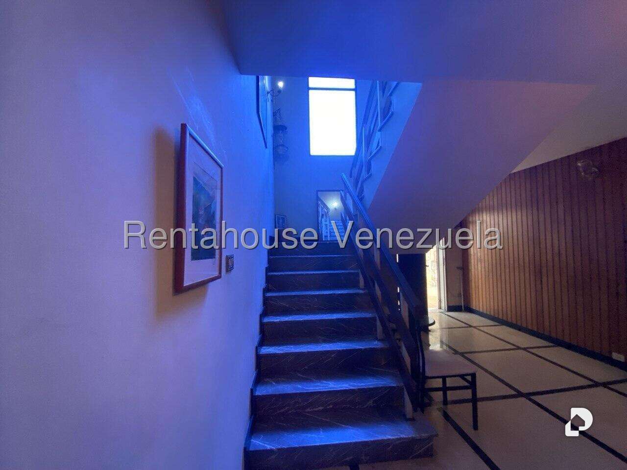 Casa en Santa Paula, Caracas – 17