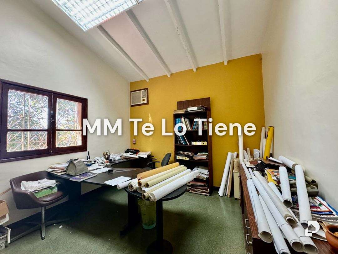 Casa en Los Palos Grandes, Caracas – 8