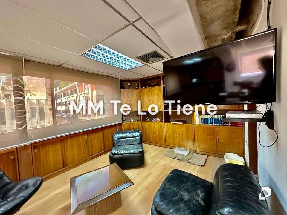 Edificio en La Urbina, Caracas – 15