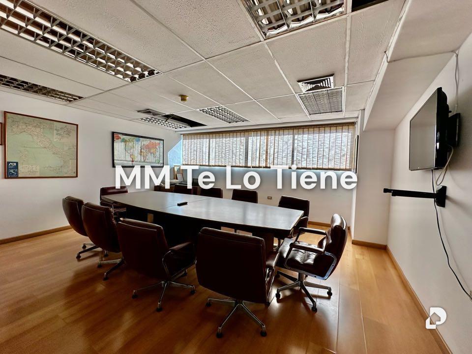 Edificio en La Urbina, Caracas – 2