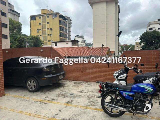 Apartamento en Colinas de Las Acacias, Caracas – 16