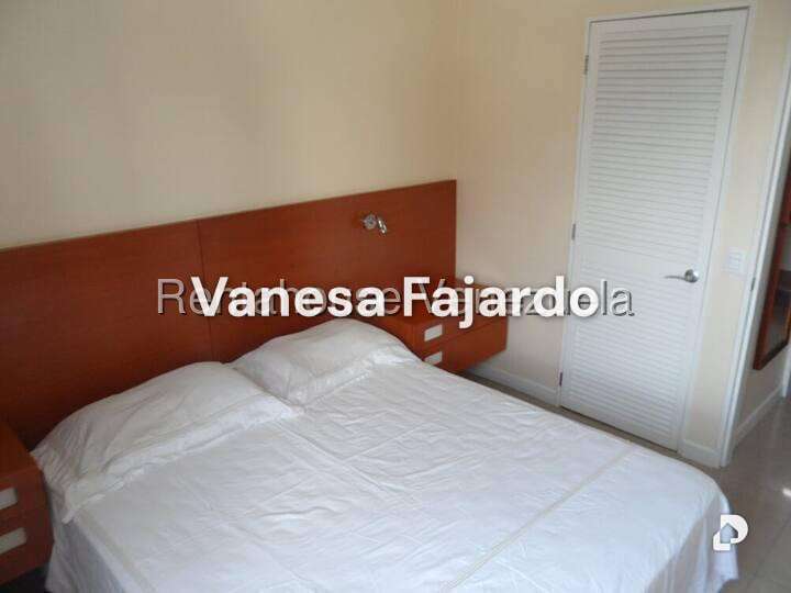 Apartamento en Santa Eduvigis, Caracas – 15